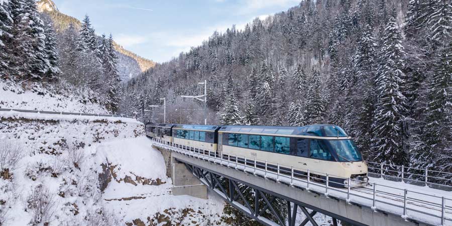 GoldenPass Express in Winter